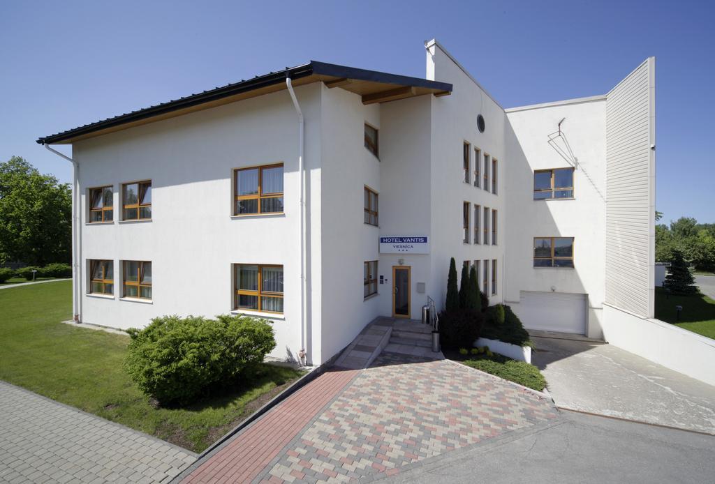 Hotel Vantis Riverside Riga Exterior photo