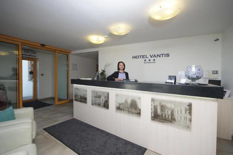 Hotel Vantis Riverside Riga Exterior photo